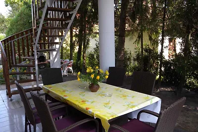 Ferienwohnung mit Tischtennis und Pool