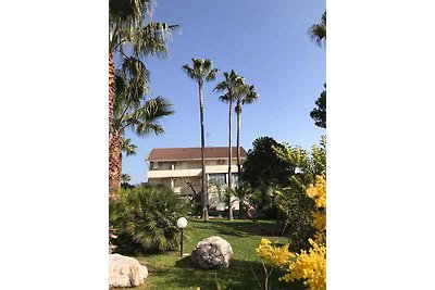 Ferienwohnung mit Balkon und Pool