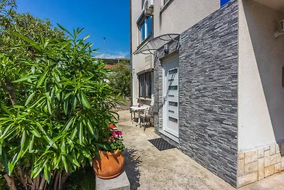 Ferienwohnung mit Terrasse und Klimaanlage