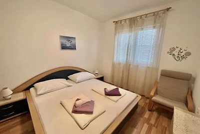Ferienwohnung mit grossem Balkon und Aussicht