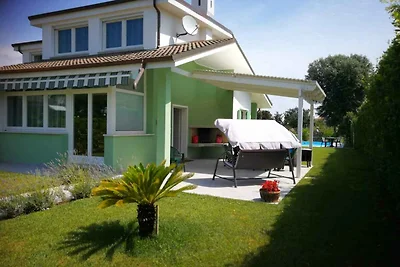 Ferienhaus mit grossen geschlossenen Garten
