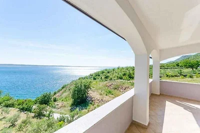 Ferienwohnung mit Terrasse und Meerblick