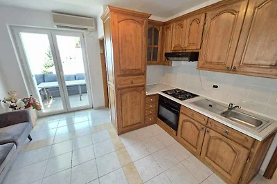 Ferienwohnung mit Balkon, 70 m vom Strand