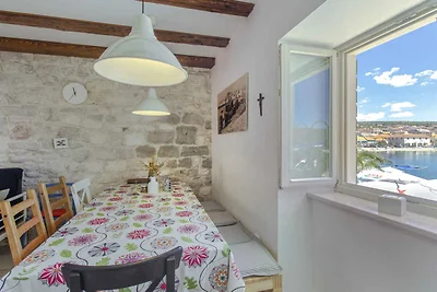 Charmantes Steinhaus im Herzen von Primošten