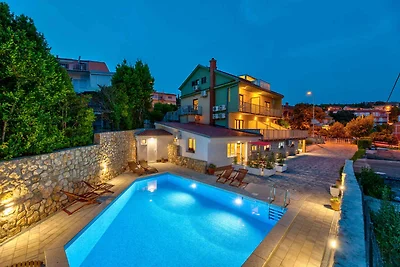 Ferienwohnung mit Pool, Grill und Klimaanlage