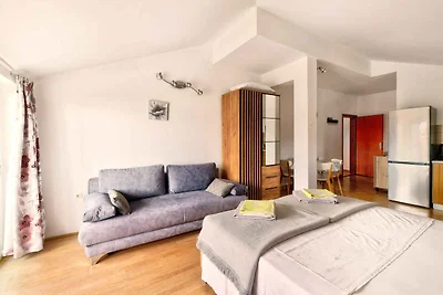 Ferienwohnung mit Balkon und Meerblick