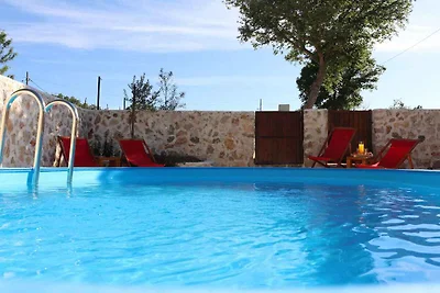 Gemütliche Ferienunterkunft Escape in Debelja