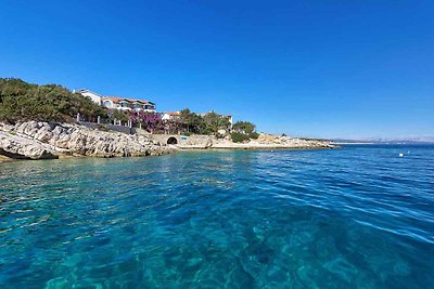 Ferienwohnung nahe am Meer mit Balkon