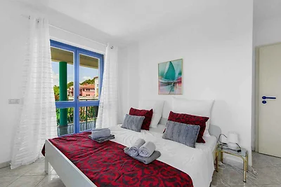 Apartment mit grossem Balkon, zwei Schlafzimm