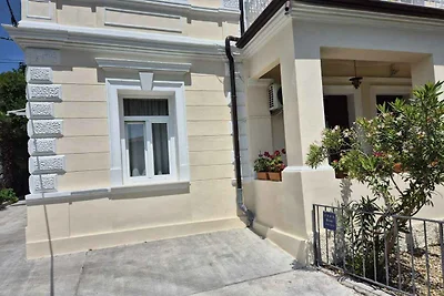 Ferienwohnung in charmanter Altbauvilla im Ze