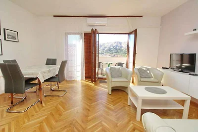 Ferienwohnung mit Balkon und Klimaanlage