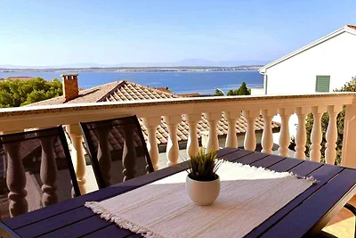 Ferienwohnung mit Balkon und Klimaanlage