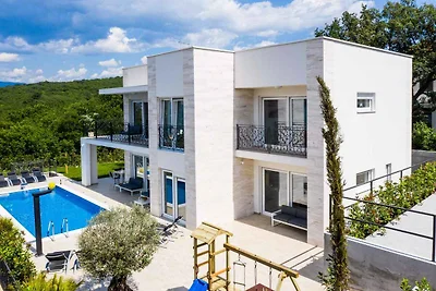Ferienhaus mit Pool