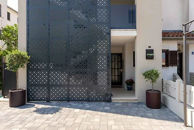 Ferienhaus mit Garten und Grill