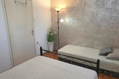 Ferienwohnung mit Terrase und Klimaanlage