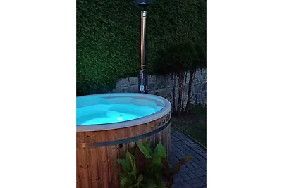Ferienwohnung mit Whirlpool und WLAN