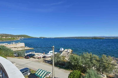 Apartament Dla rodzin Pašman, Tkon