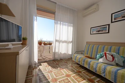 Ferienwohnung mit Balkon und Klimaanlage