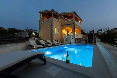 Villa mit Pool