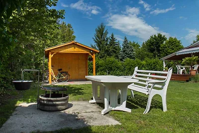 Ferienhaus in Strandnähe mit Gartendusche