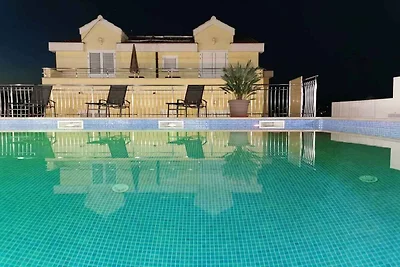 Ferienwohnung mit Meerblick und Whirlpool