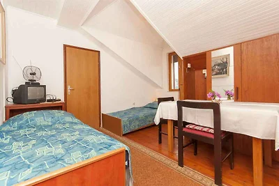 Ferienwohnung mit Klimaanlage und Meerblick i