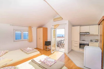 Studio mit privatem Balkon und Meerblick