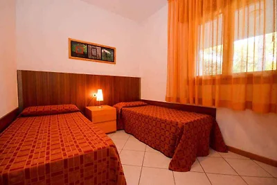 Ferienwohnung mit Klimaanlage, Balkon und