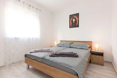 Ferienwohnung mit Terrasse und Meerblick