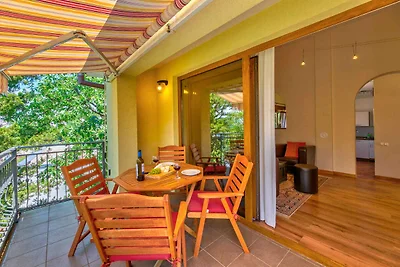 Ferienwohnung mit Balkon und Meerblick