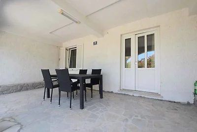 Ferienwohnung mit Terrasse und Klimaanlage