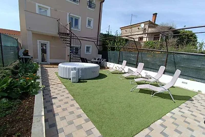Ferienwohnung mit Klimaanlage und Pool