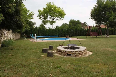 Ferienhaus mit Pool und Klimaanlage