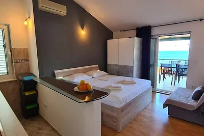 Charmantes Studio mit Meerblick in Milna auf 