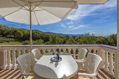 Ferienwohnung mit Balkon und Meerblick