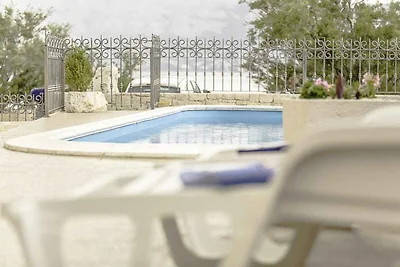Ferienwohnung mit Klimaanlage und Pool