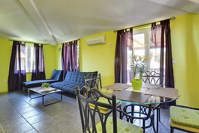 Ferienwohnung mit Pool und WLAN