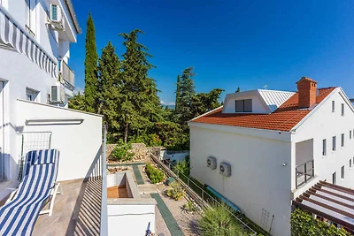 Ferienwohnung mit Balkon und Grillmöglichkeit