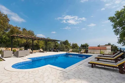 Ferienhaus mit Aussenpool