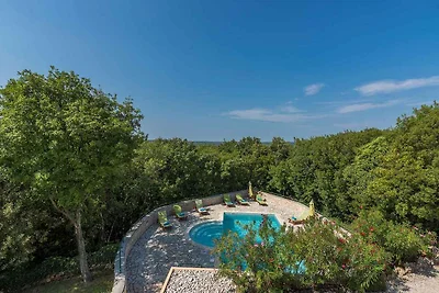 Villa mit Pool und Klimanlage