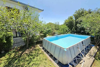 Ferienwohnung mit Montagepool und Grill