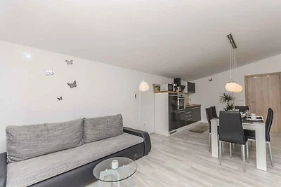 Ferienwohnung mit Balkon und Klimaanlage