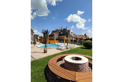 Ferienwohnung mit beheiztem Pool, Balkon Klim