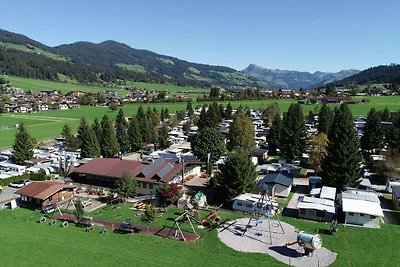 Ferienwohnung mit Balkon und Parkplatz