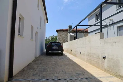 Villa mit Klimaanlage und Aussenpool