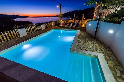 Ferienhaus mit Klimaanlage und Pool