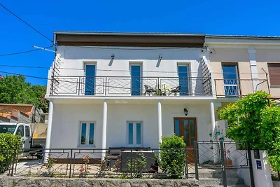 Ferienhaus mit Pool und Klimaanlage