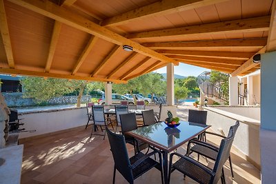 Ferienwohnung mit Meerblick und Pool