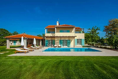 Villa Luxuriöse Villa Marija