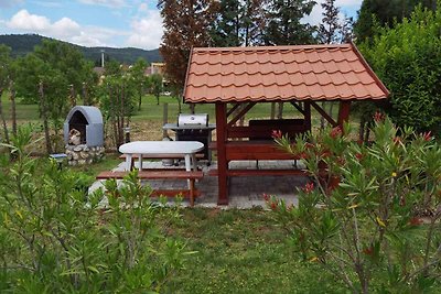 Ferienwohnung mit Garten und Kinderschaukel